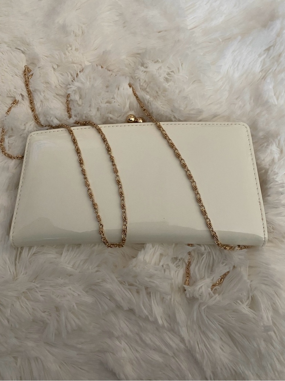Elegant White Patent Clutch with Gold Chain